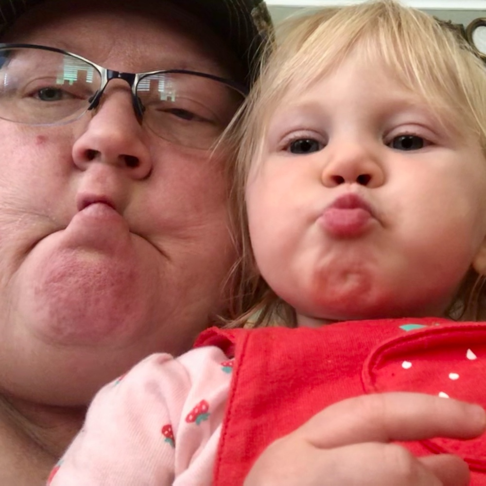 Meet your Posher, Posh